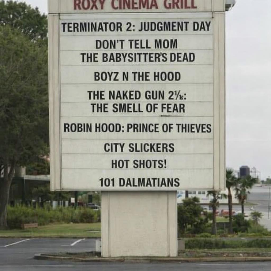 Roxy Cinema Grill 10 photo 2